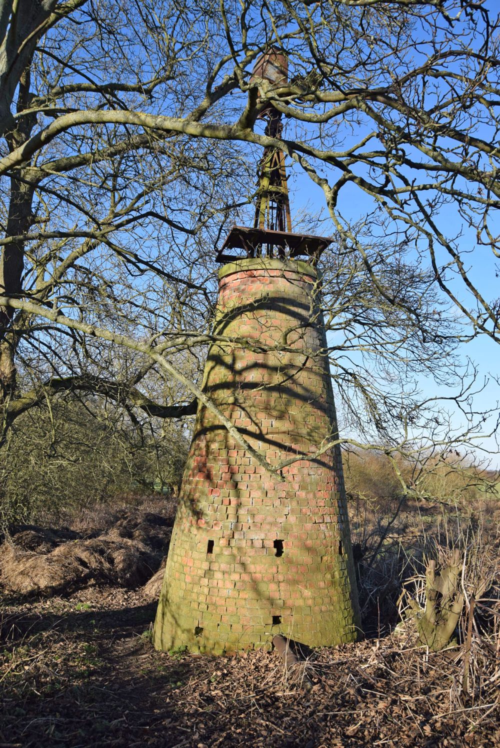 Wind pump on river bank at Acaster Malbis, opp Naburn