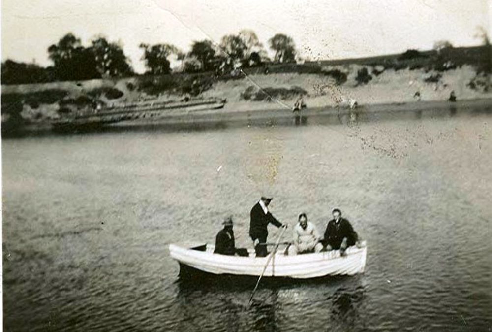 Small boat on River Ouse at Acaster Selby