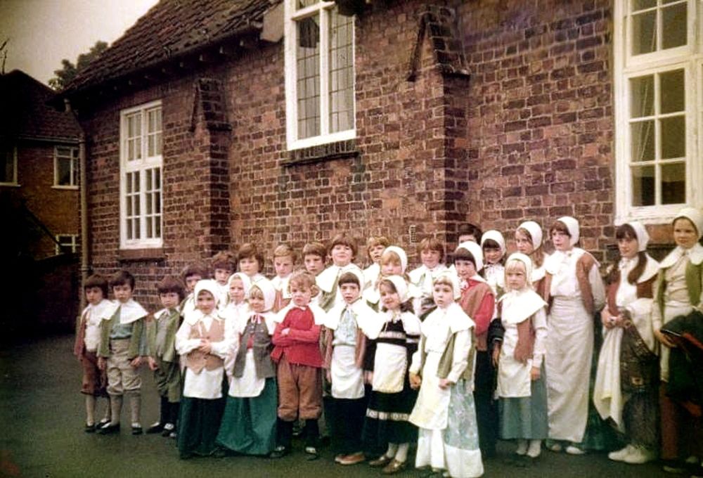 Bolton Percy school visit to Clark Hall