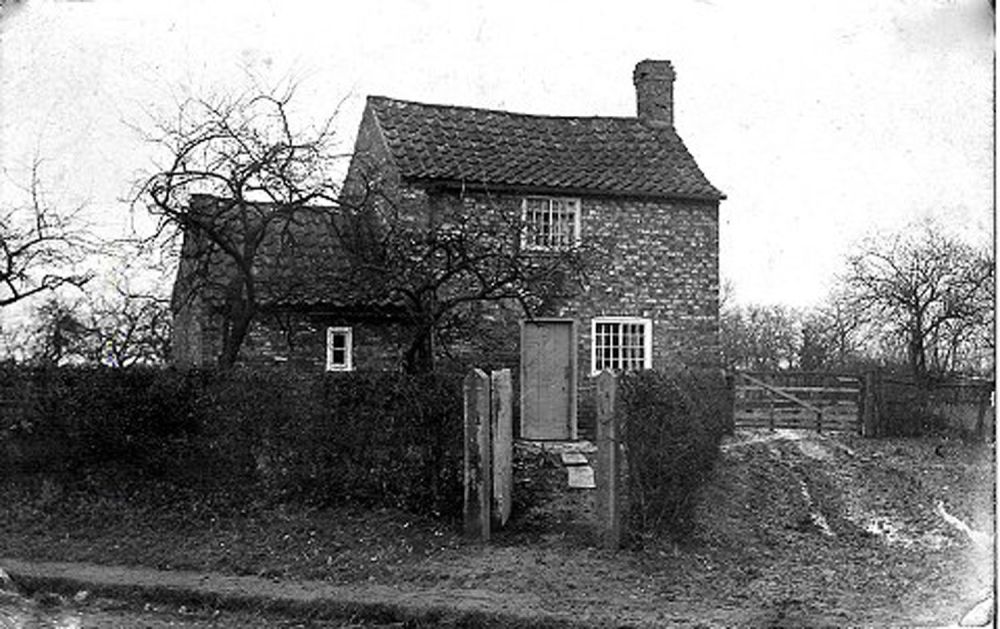 Low Green cottage 'the House on the Green'