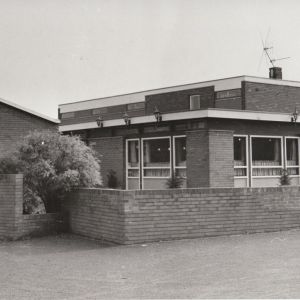 Fox and Hounds, Top Lane